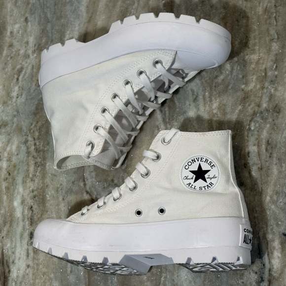 Women’s CONVERSE Chuck Taylor All Star high top lug white sneakers- Size 7.5 - Picture 3 of 12